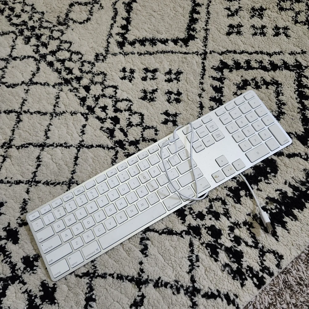 Apple White Wired Keyboard